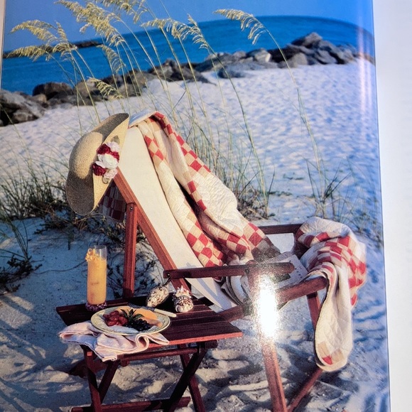 COOKING LIGHT COOKBOOK 1994 published by Oxmoor House.          $9 - Picture 4 of 5